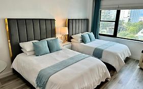 Directly On The Beach With Pool & Parking